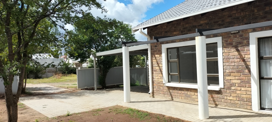 To Let 3 Bedroom Property for Rent in Navalsig Free State